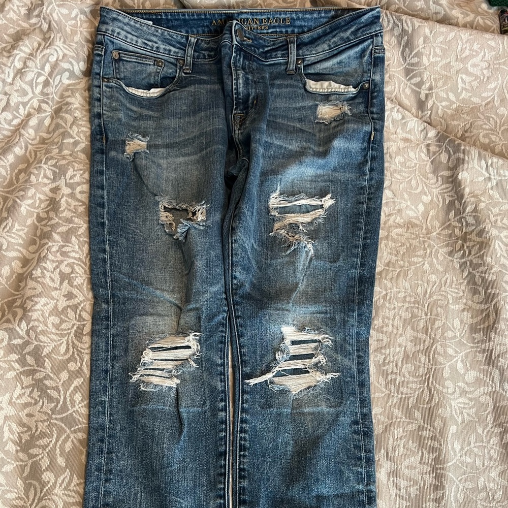 Men’s American Eagle skinny distress jeans